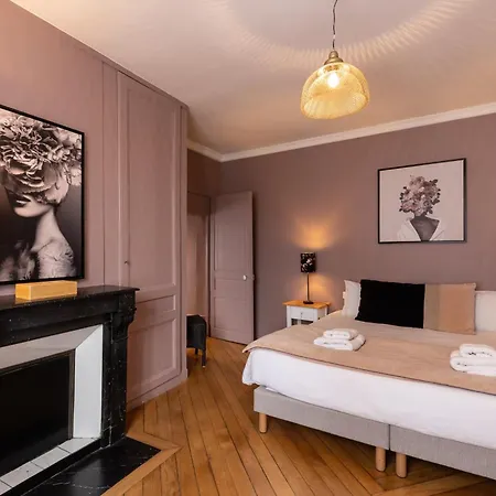 Jane'laur Magnificent Mansion With Garden 11 P Vila *