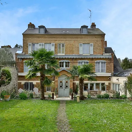 Jane'laur Magnificent Mansion With Garden 11 P