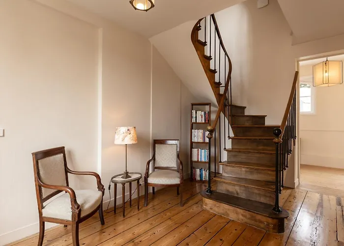 Vila Jane'laur Magnificent Mansion With Garden 11 P