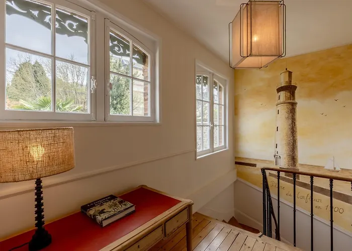 Jane'laur Magnificent Mansion With Garden 11 P Vila