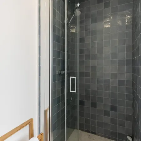 Jane'laur Magnificent Mansion With Garden 11 P *