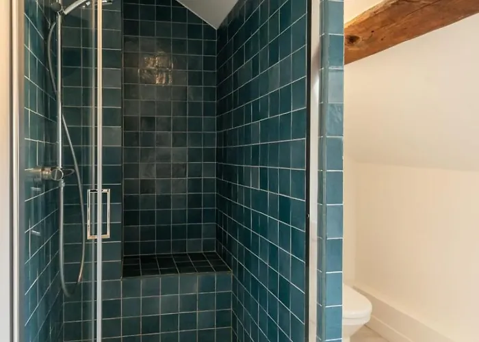 Jane'laur Magnificent Mansion With Garden 11 P 别墅 *